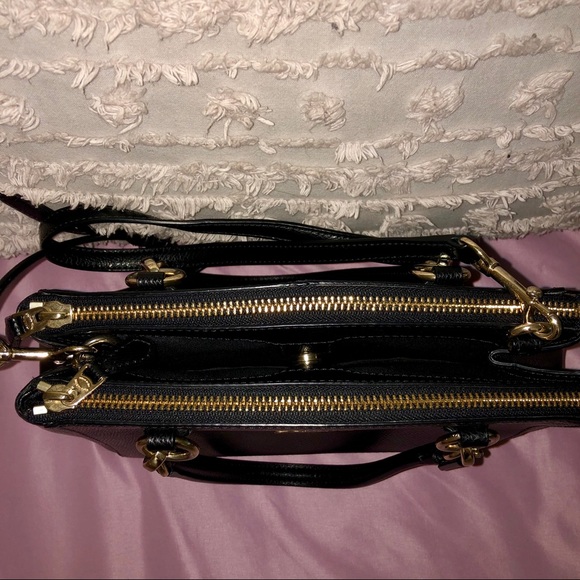 ❌SOLD ON MERCARI❌Coach Christie Carryall purse - Picture 4 of 6